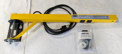 TPI  24" Dock & Machine Light / DRO Mounting Arm  120V  10A  Dual Outlet  24-LDA