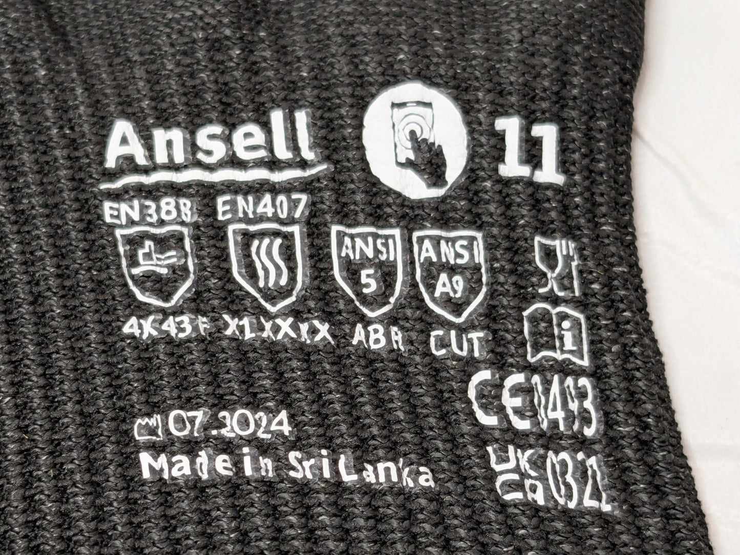 Ansell Hyflex Cut Resistant Gloves Black Size 11 ANSI 5/9 QTY 12 PAIRS 11-591/11