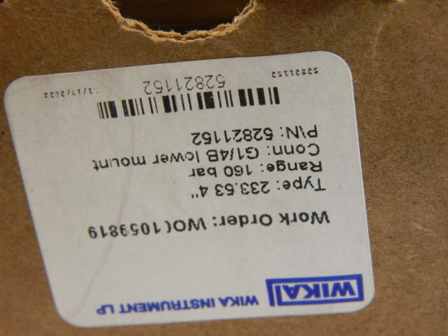 WIKA Pressure Gauge: 4″ Dial, 1/4″ Thread, BSPP, Lower Mount 52821152