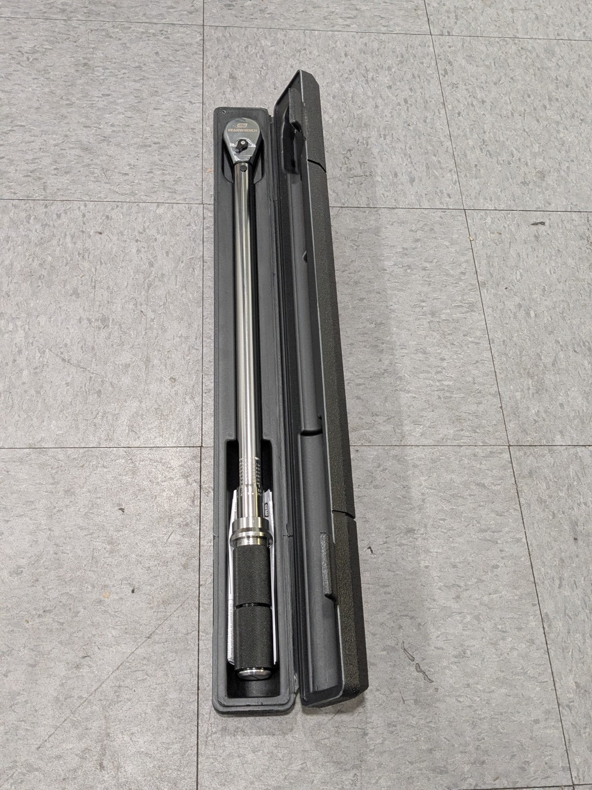 GEARWRENCH Torque Wrench: 1/2 in Drive, Square Drive, Foot Pound 85066M