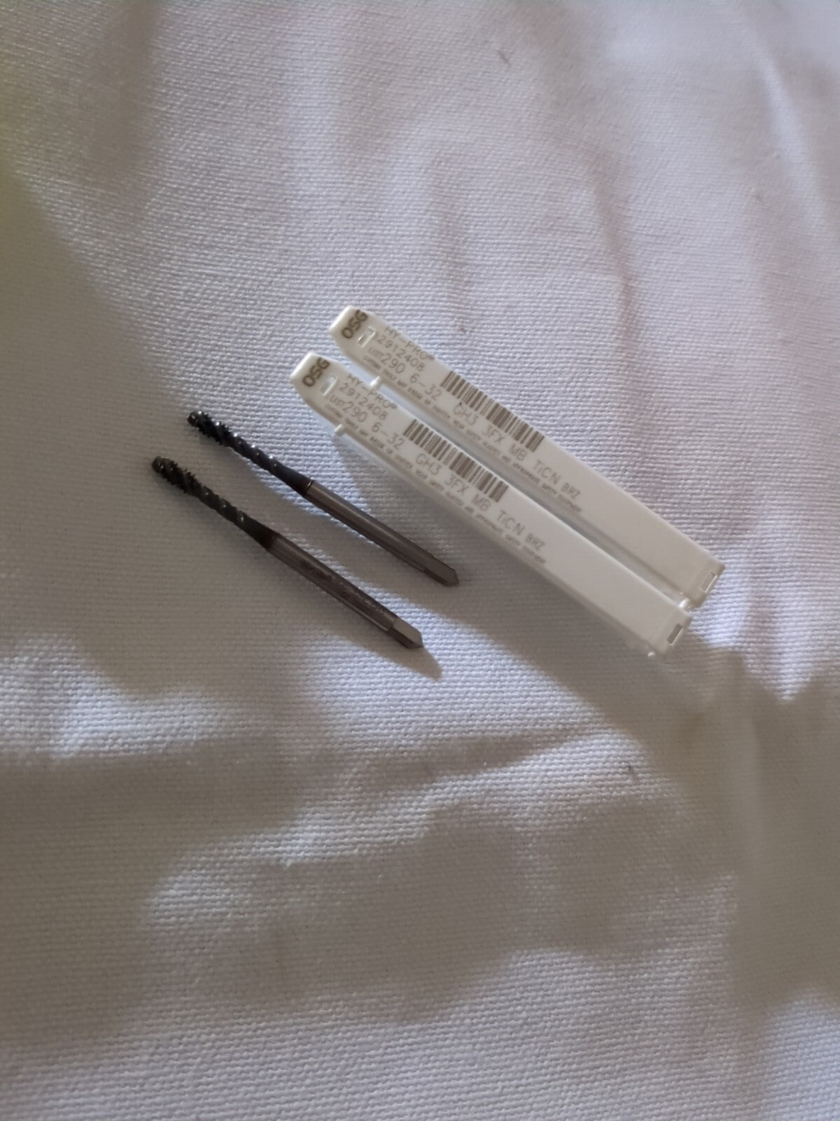 OSG Spiral Flute Taps 2pcs: #6-32 UNC, 3 Fl 2912408