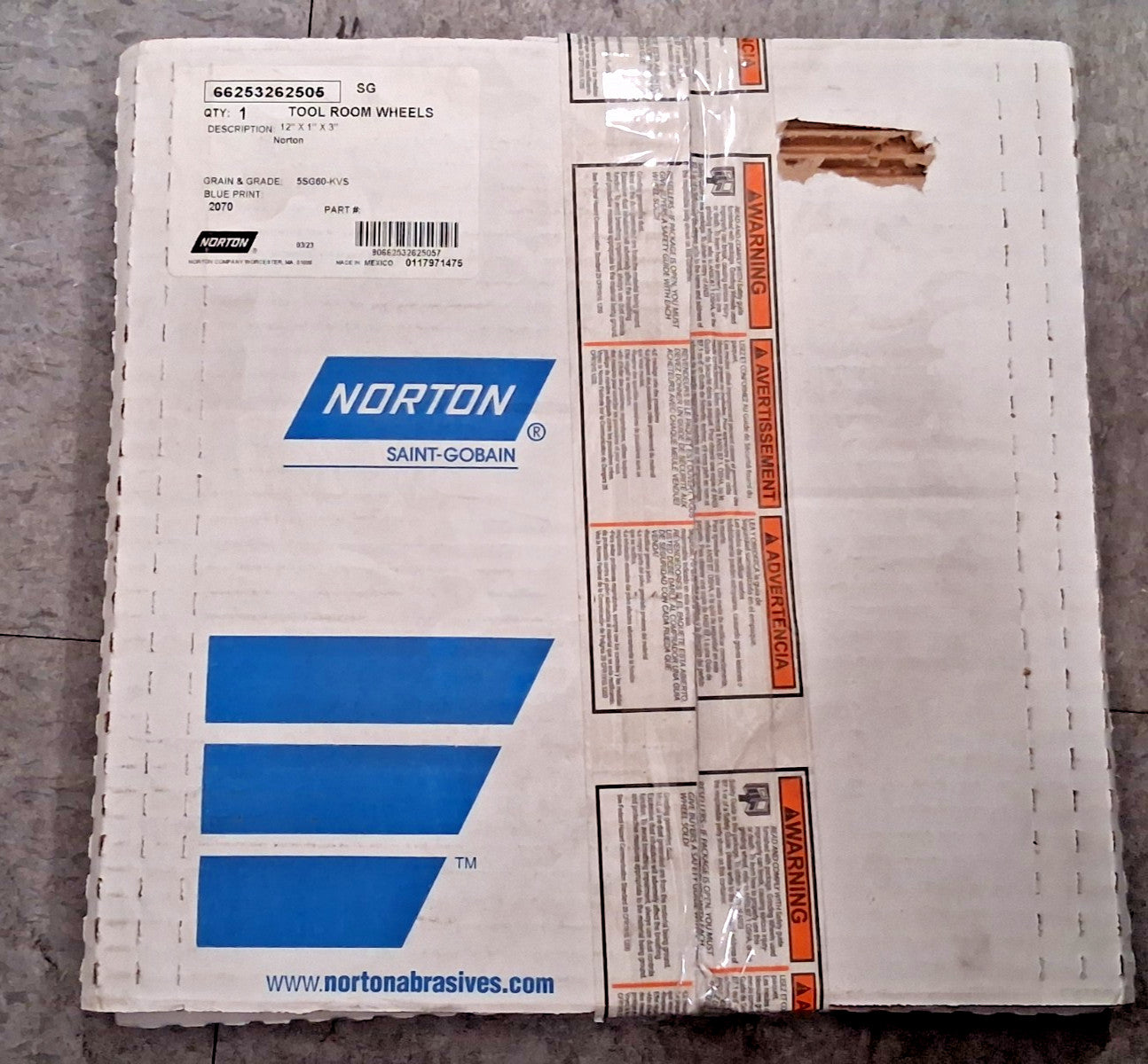 Norton Surface Grinding Wheel 12" Dia 1" Thick 3" Arbor 60 Grit 66253262505