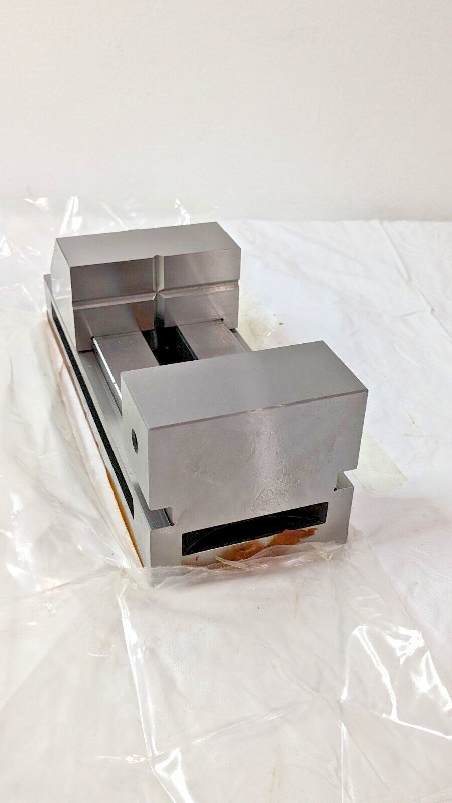 Toolmaker's Vise 9-1/4" OAL x 3.3" OAHx 4-7/8" Jaw Opening C