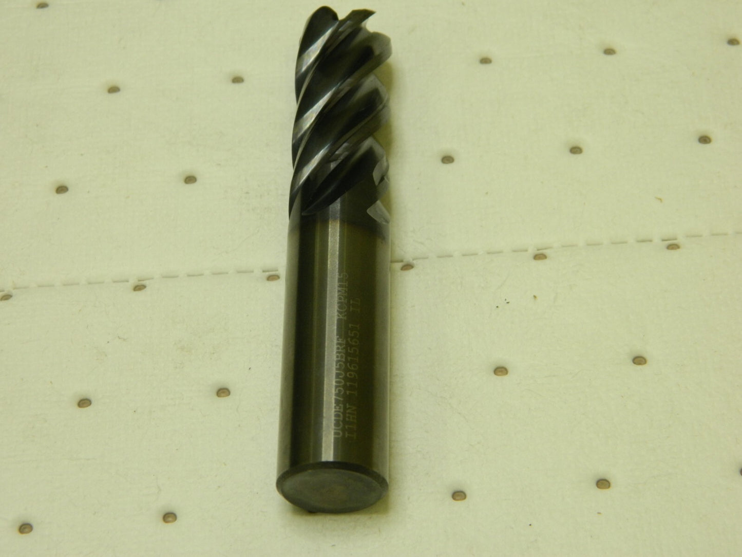 Kennametal HARVI II Solid Carbide End Mill UCDE750J5BRF KCPM15 4048736