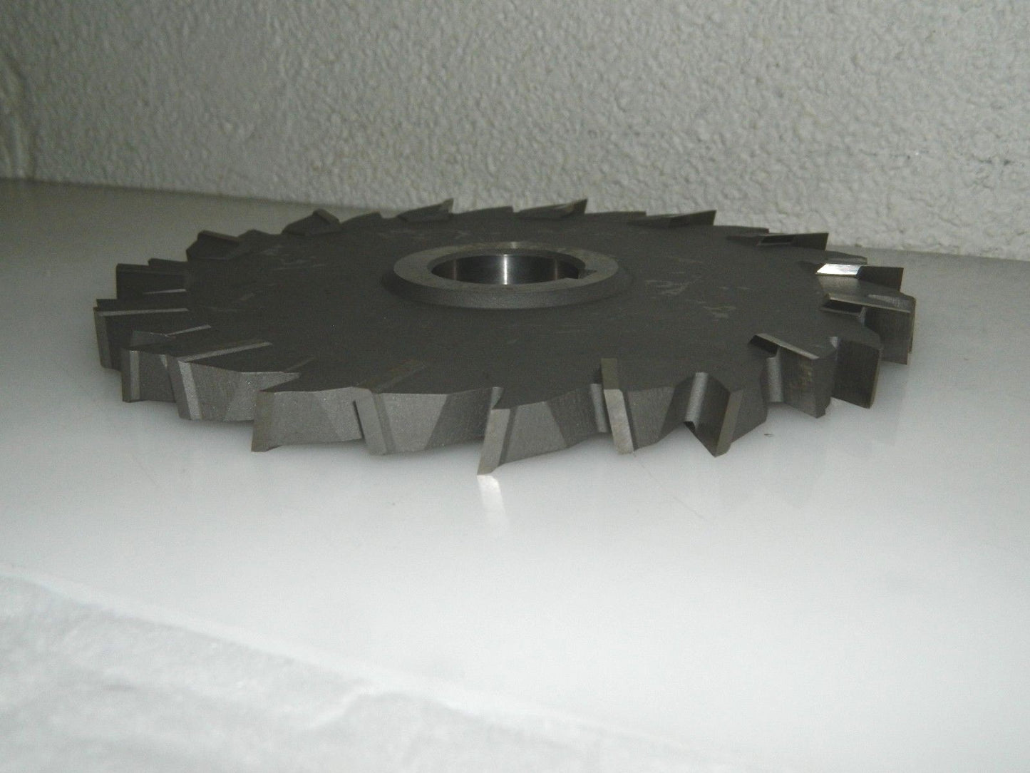 Dolfa Side Milling Cutter 28 Staggered Teeth 8" Diam 1-1/2" Hole Size 5-709-870