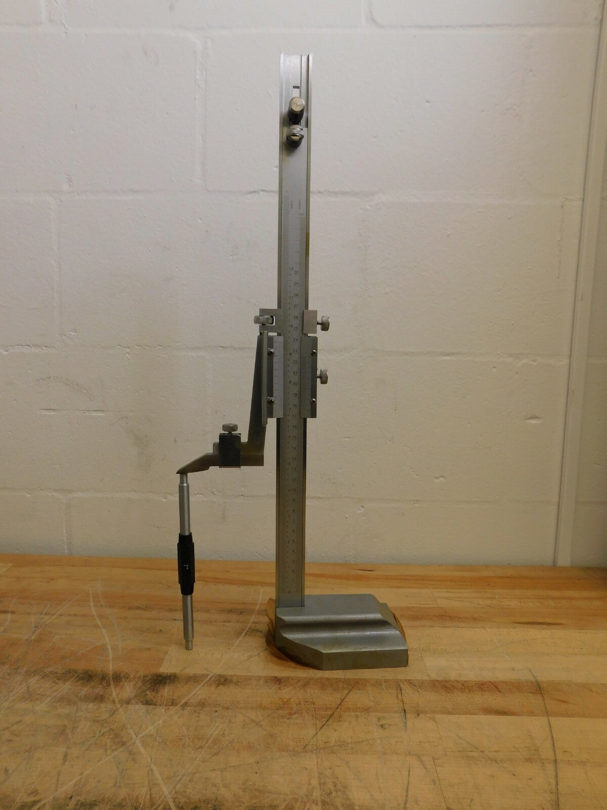 Pro-Grade Vernier Height Gage 0.001" Graduation 0 to 12" Measurement 0