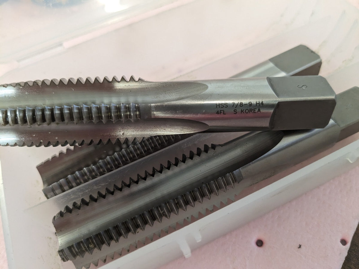 HERTEL Tap Set: 7/8-9 UNC, 4 Flute hss Bright Finish K008939AS