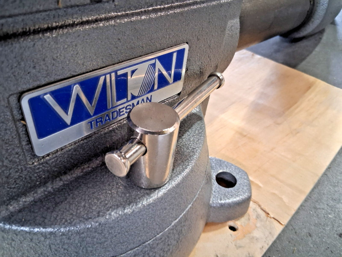 Wilton Tradesman Bench & Pipe Combination Vise 28808