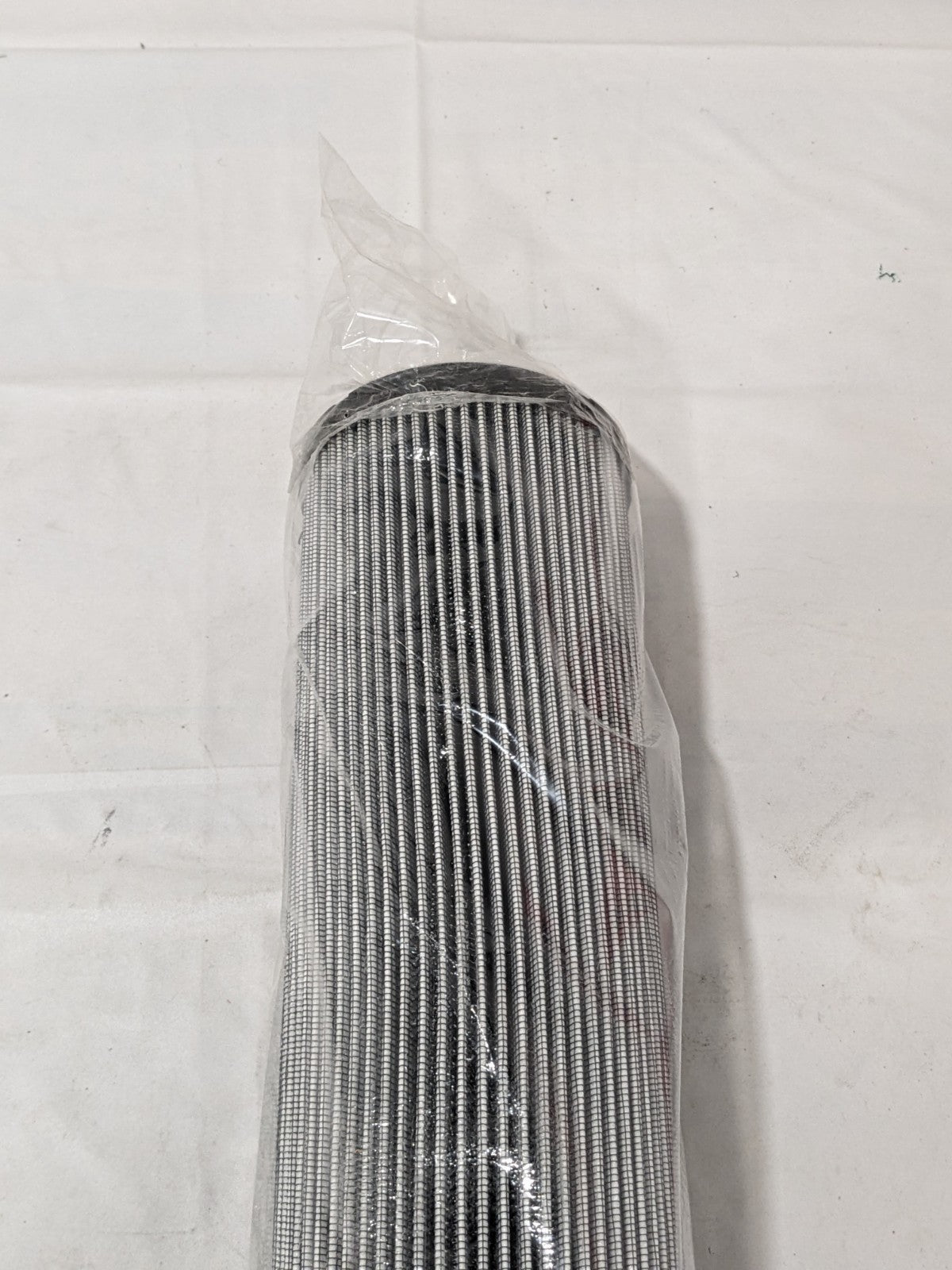 PARKER Hydraulic Filter Element: Microglass, 20 Micron 933205Q