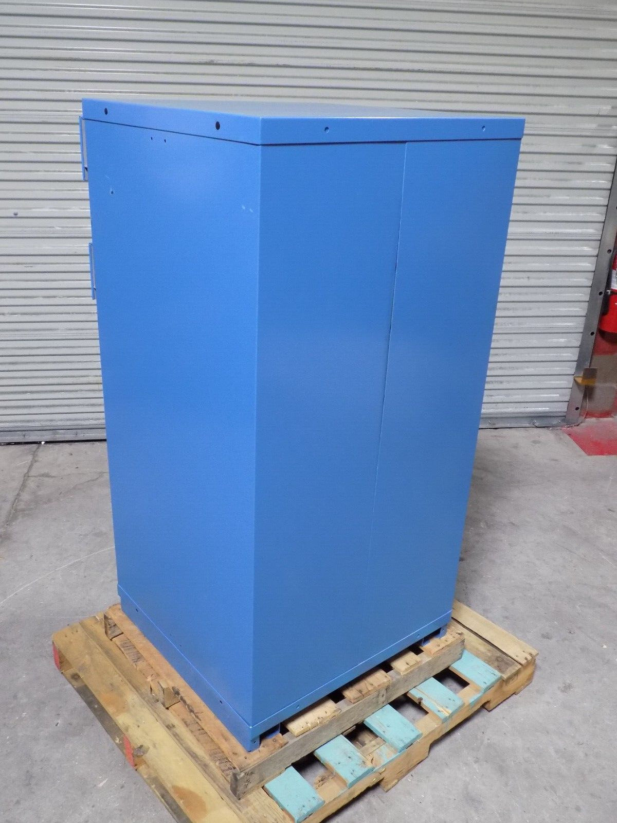 Lyon Modular Storage Cabinet 8 Drawer 59 x 30 x 28 Steel Blue DAMAGED