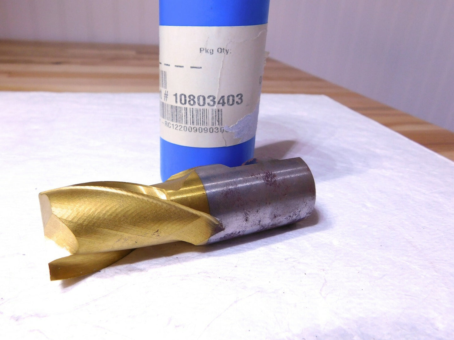 Interstate HSS TiN Sq End Mill 1-1/4 Dia 2Fl 1.25 Shank Dia 4-1/8L 10803403