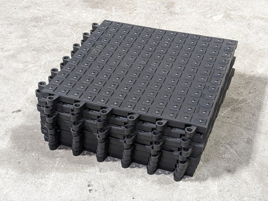 Set of 8 Wearwell Ergodeck Interlocking Anti-Fatigue Mat 18" x 18" Tiles
