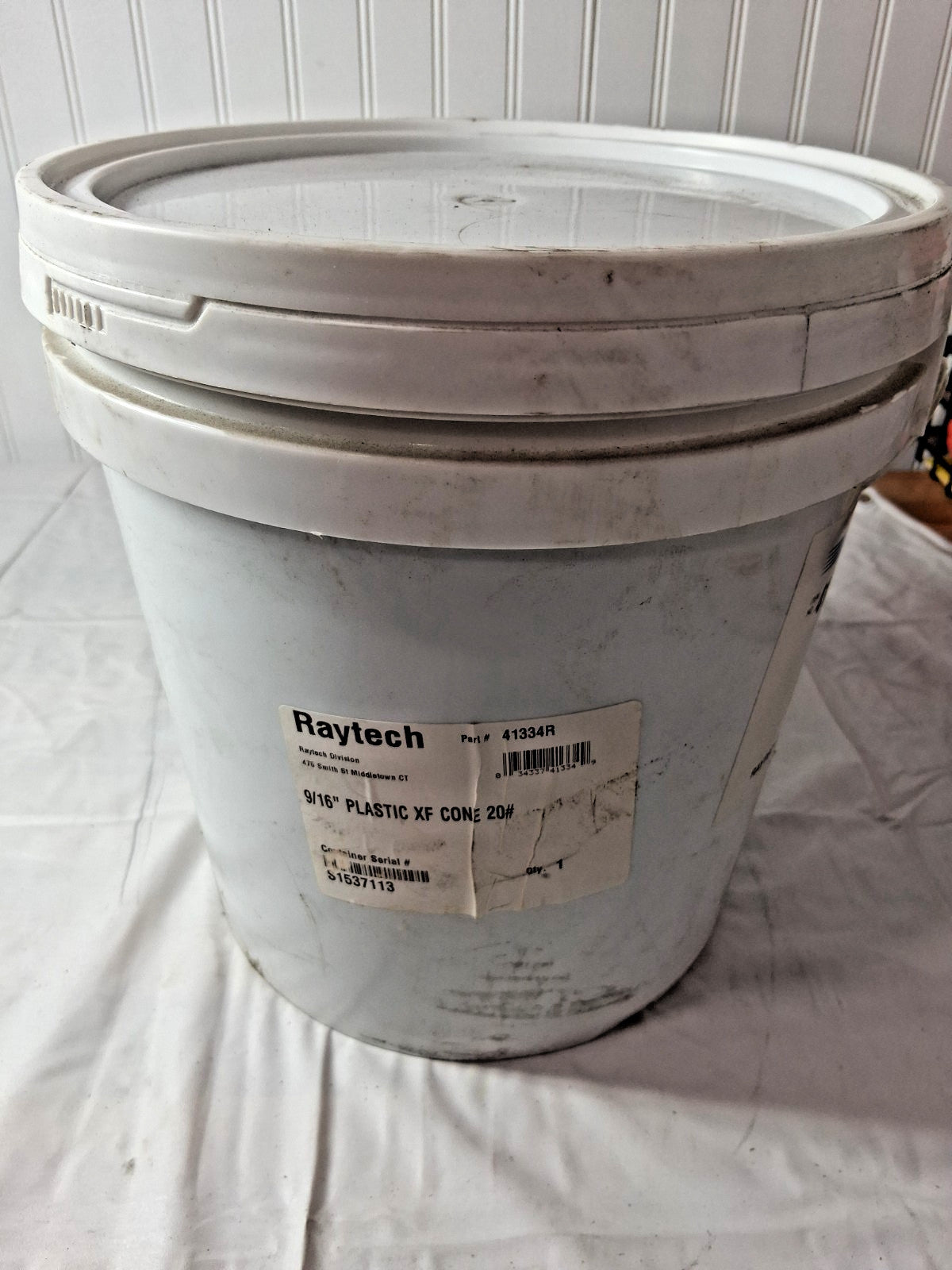 Raytech Plastic Media 9/16 XF Cones 20 pound bucket 41334