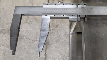 Vernier Caliper 0 to 60" .0043" Accuracy .001" Graduation 8" Jaw Depth 611-5660