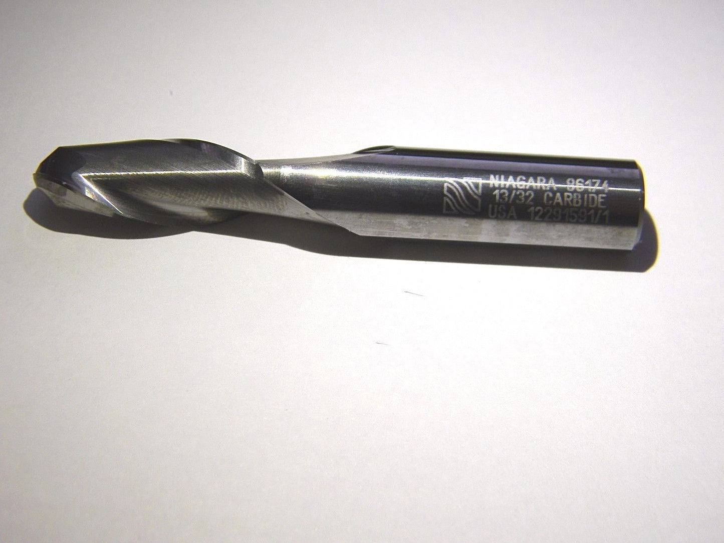 Niagara Cutter 9860 13/32" x 7/16" X 1" x 2-3/4" 2FL Ball En