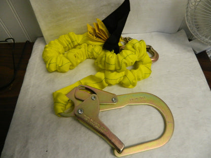 PRO-SAFE 6' Long, 350 Lb Capacity, 1 Leg Locking Snap Hook Harness PS-SA-LN