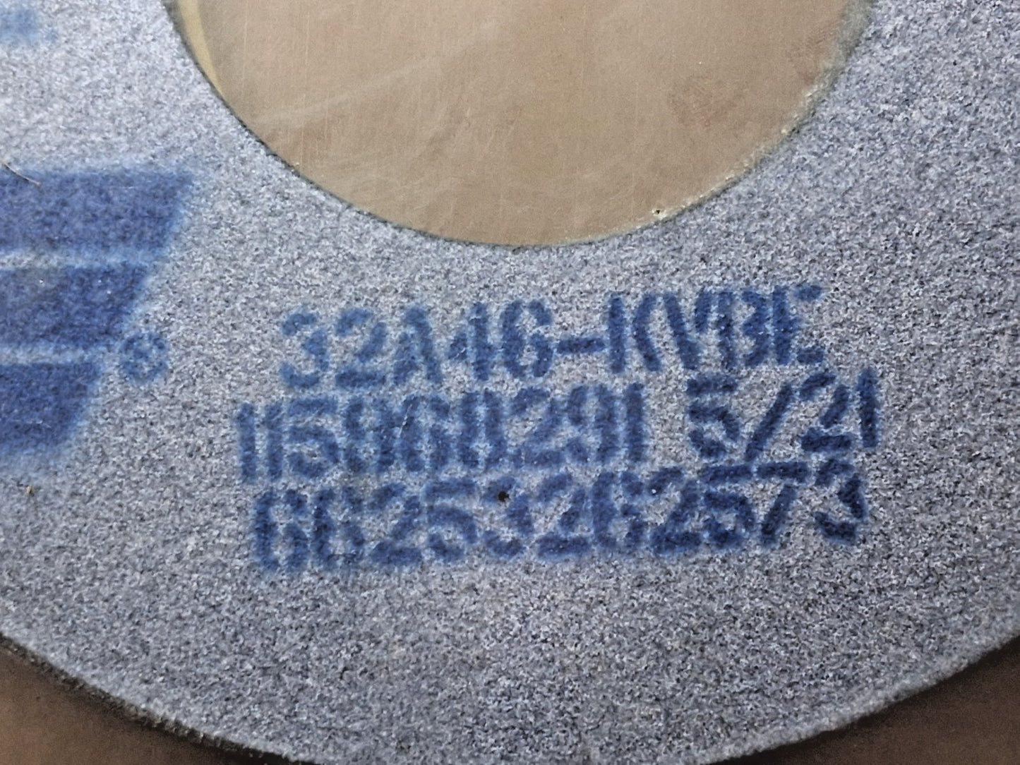 Norton Aluminum Oxide Grinding Wheel 6" Dia 46 Grit Type 6  66252838458
