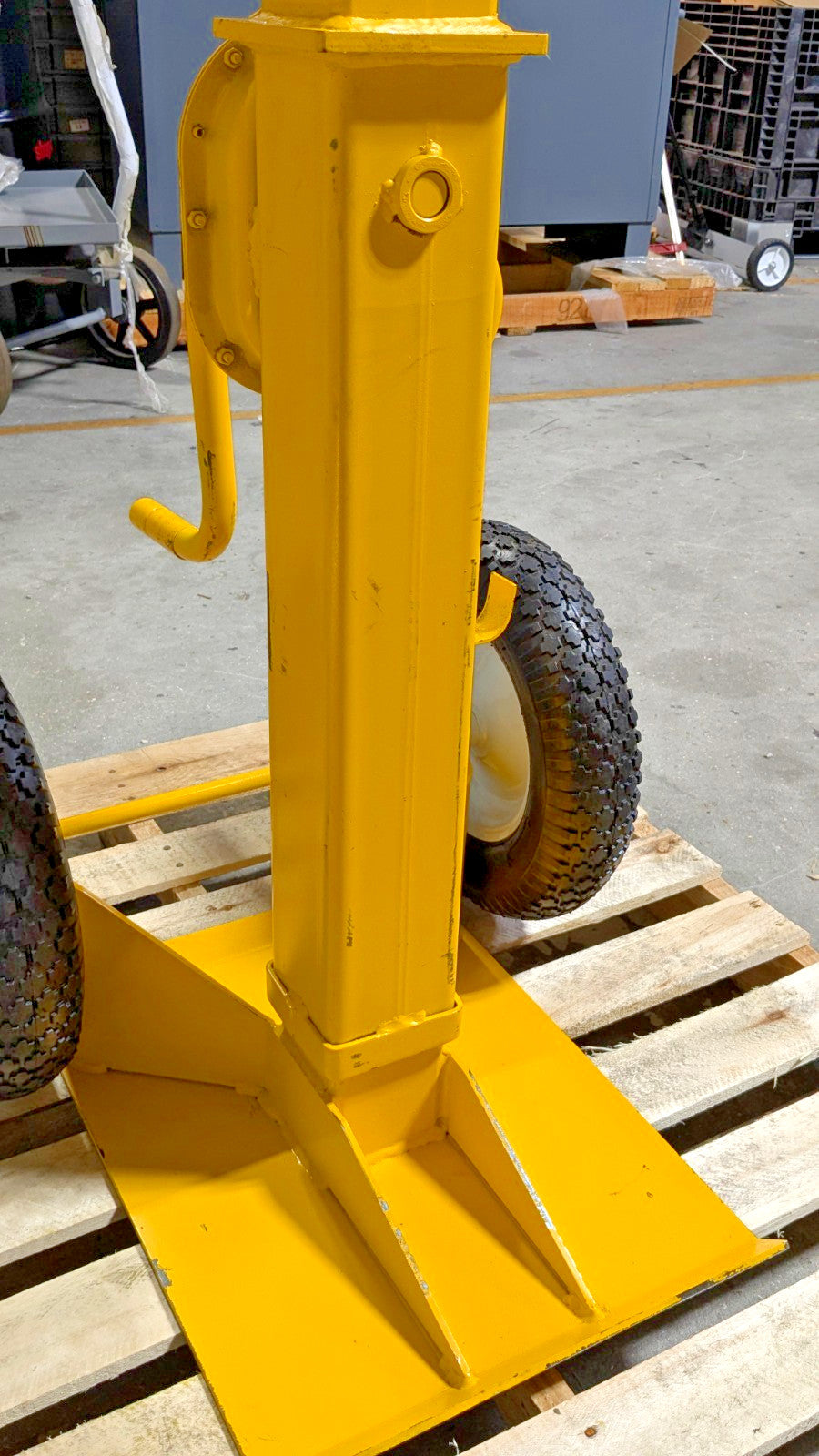 VESTIL 50 Ton Static Capacity Trailer Stabilizing / Lifting Jack  Scratch &amp;