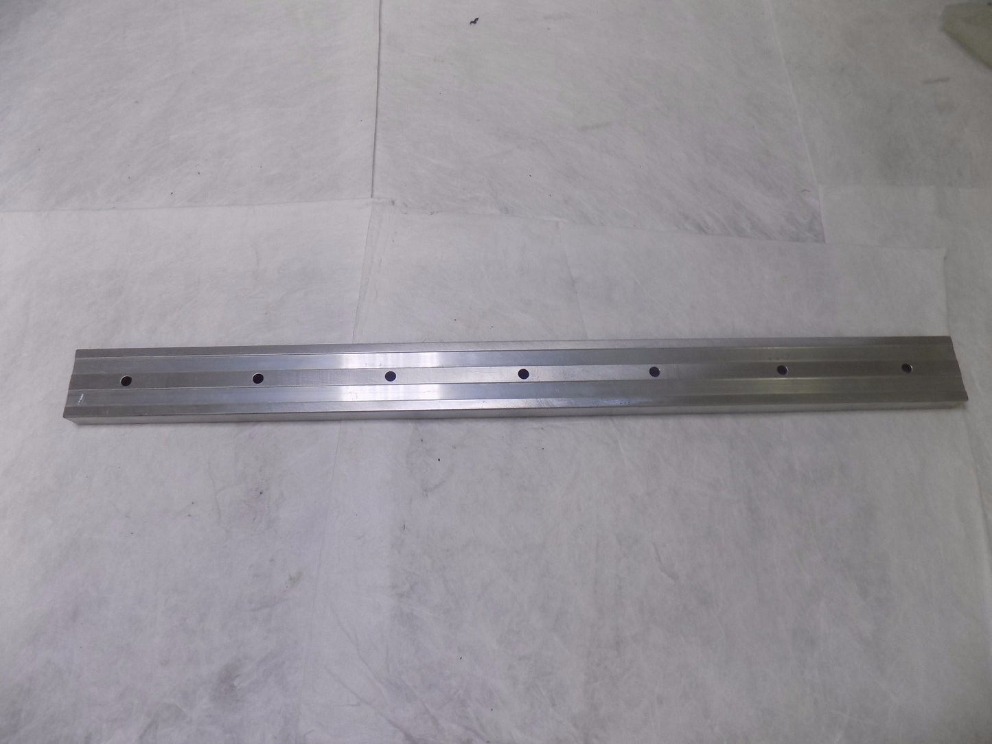 Pacific Bearing Roller Rail System 24" OAL x 1-1/8" OAW 847 Lb. Cap. #
