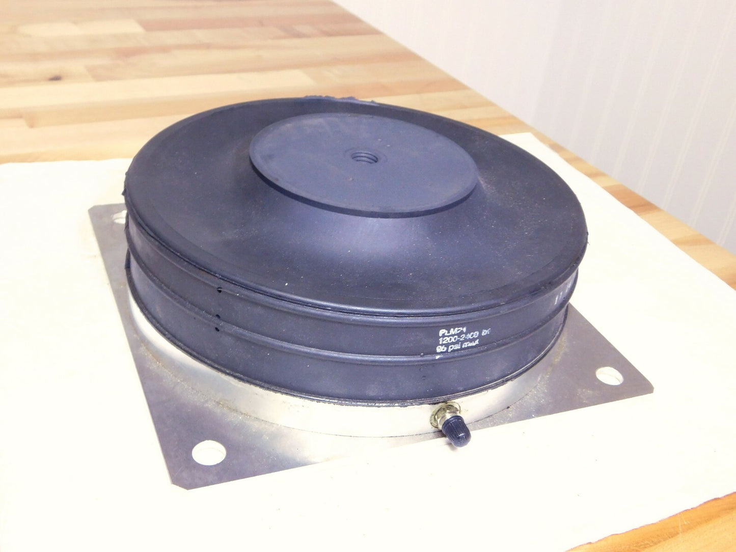 ACE Pneumatic Leveling Mount Damping 3 to 10HZ  44-19200Lb Load Range PLM-24