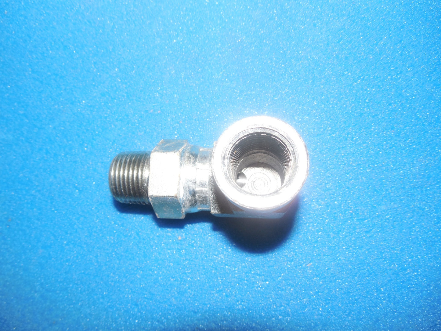 Professional FP-MPX 90° Pip Elbow Female 3/8-18 to Male Swivel 3/8-18 Thread