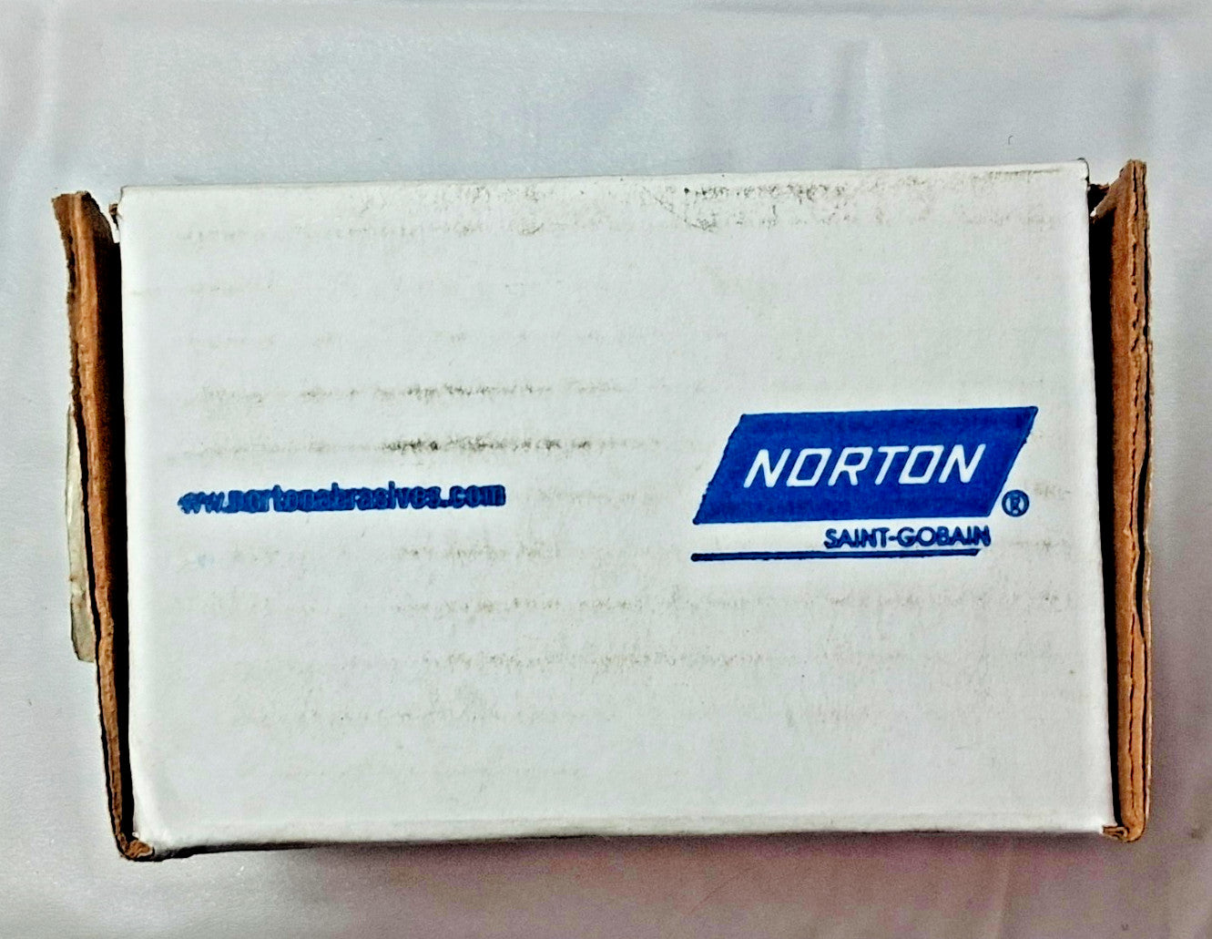 Norton Aluminum Oxide Ceramic Blend Fiber Grinding Disc QTY25 66623395007