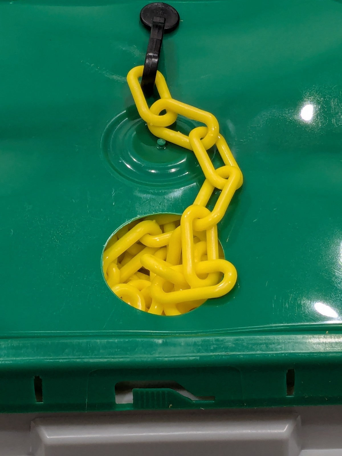 PRO-SAFE Safety Barrier Chain: Plastic, Yellow, 300' L, 1-1/2" W PS-30002-P