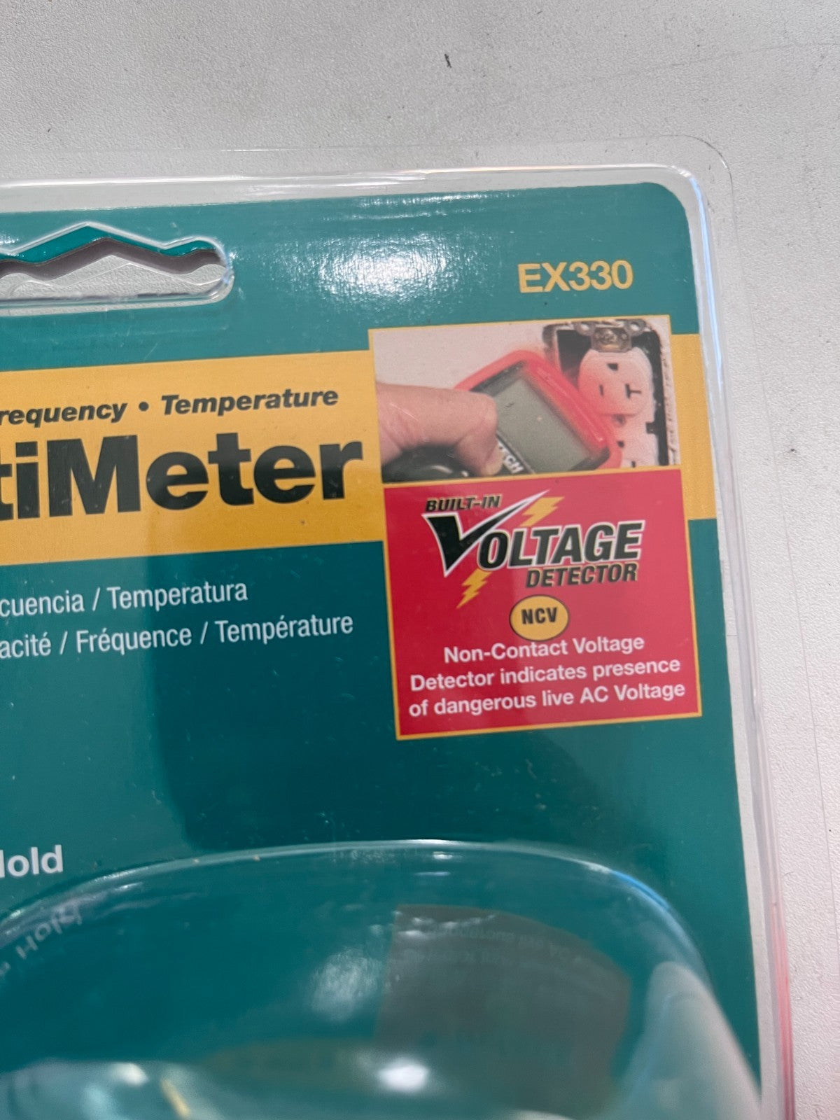 Extech CAT III, Auto Ranging & Digital Multimeter: 600 VAC/VDC EX330