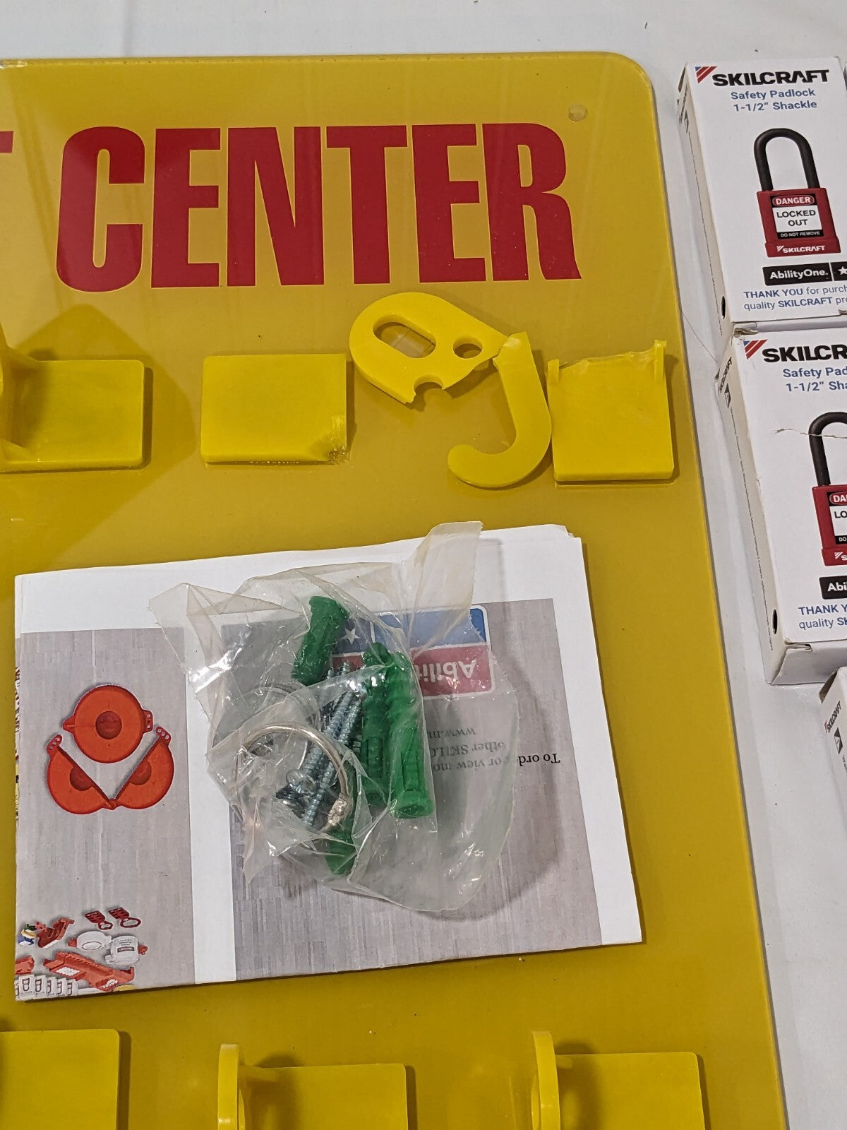 ABILITYONE Equipped Lockout Tagout Station: Keyed Different, 30 Pc 5340016512050