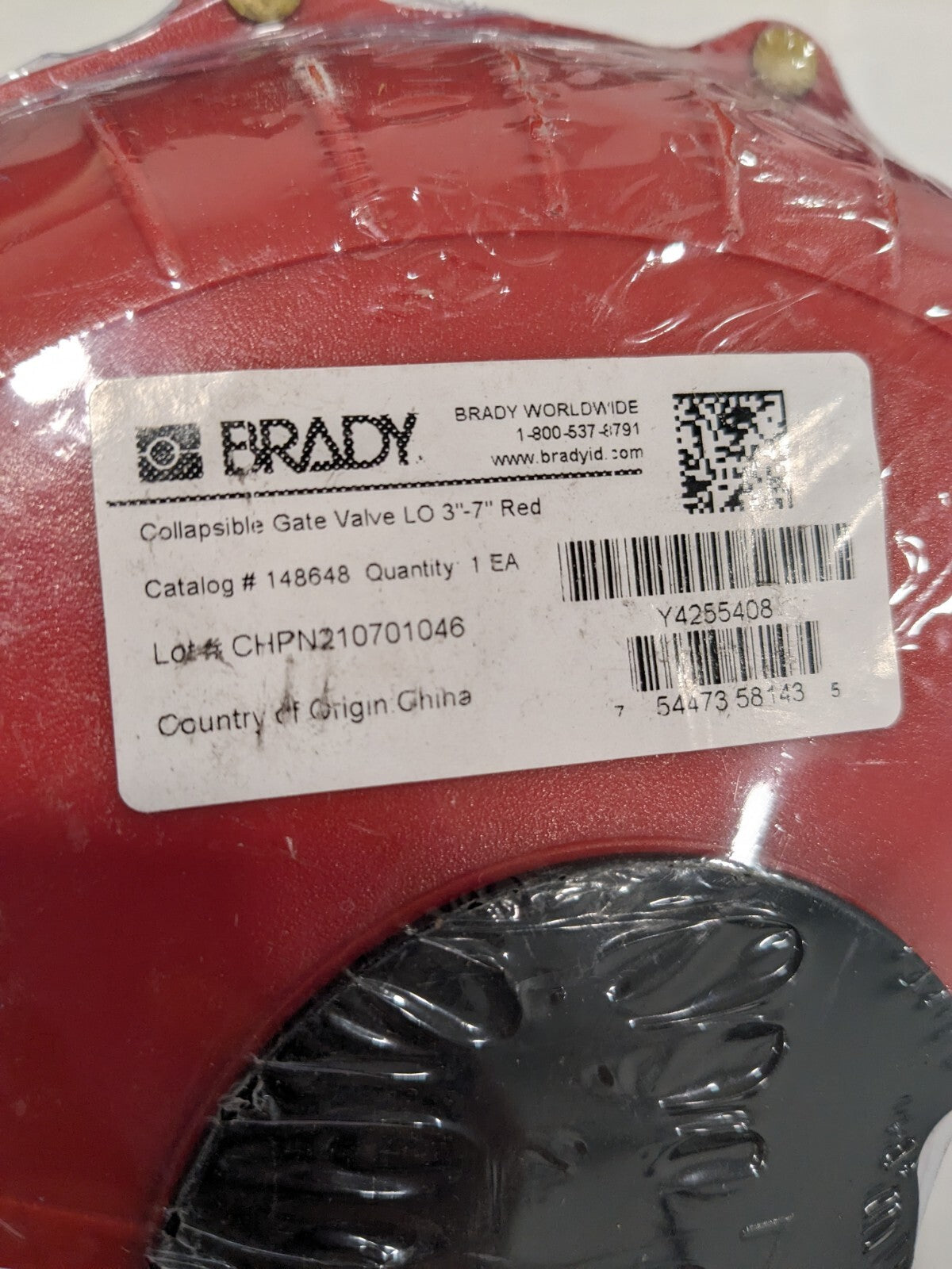 BRADY Gate Valve Lockout: 3 to 7" Valve Handle Width, 2 Padlocks Max 148648