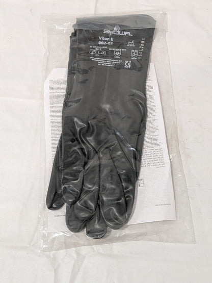 SHOWA Chemical Resistant Gloves: 12.00 mil, Viton Sz S 892-07