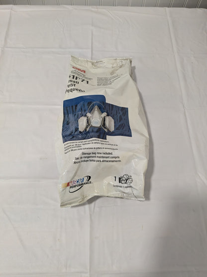 3M Half Facepiece Respirator with Cartridge: Sz Small 7000052079