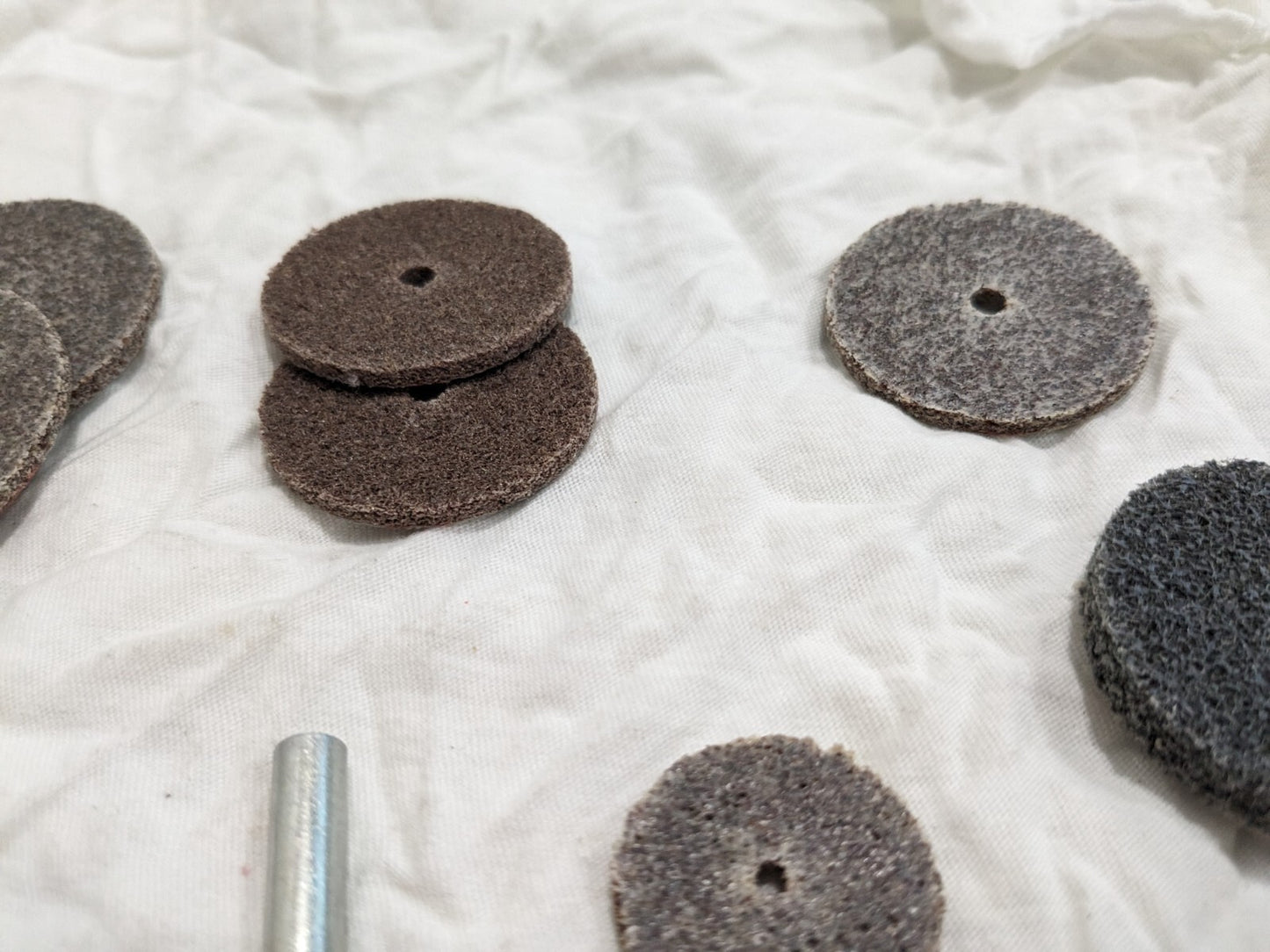 3M 20 Piece Deburring Wheels Kit 7000120836