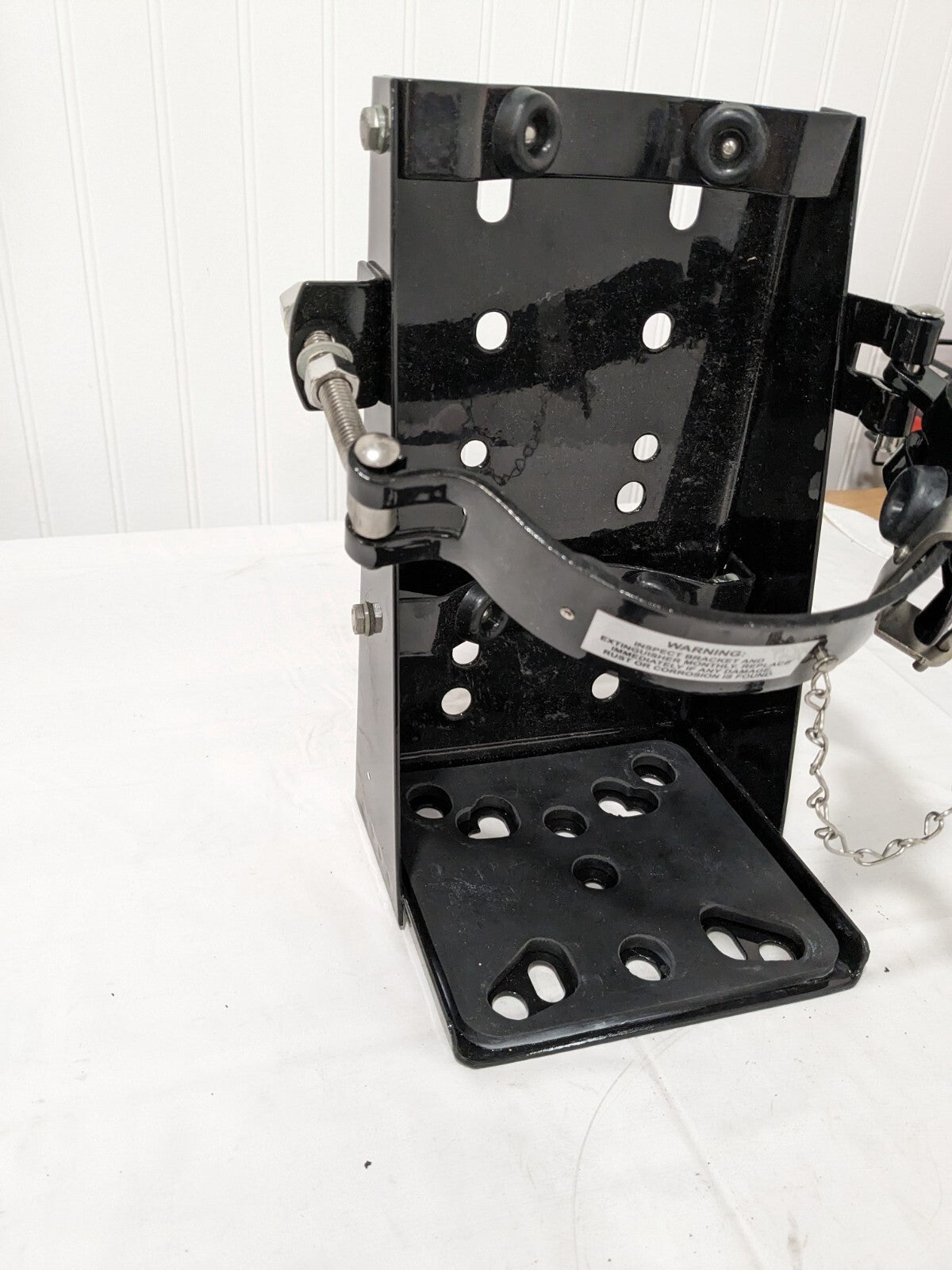 KIDDE Fire Extinguisher Mounting Bracket, Steel, For 10 lb Tank Weight 366242