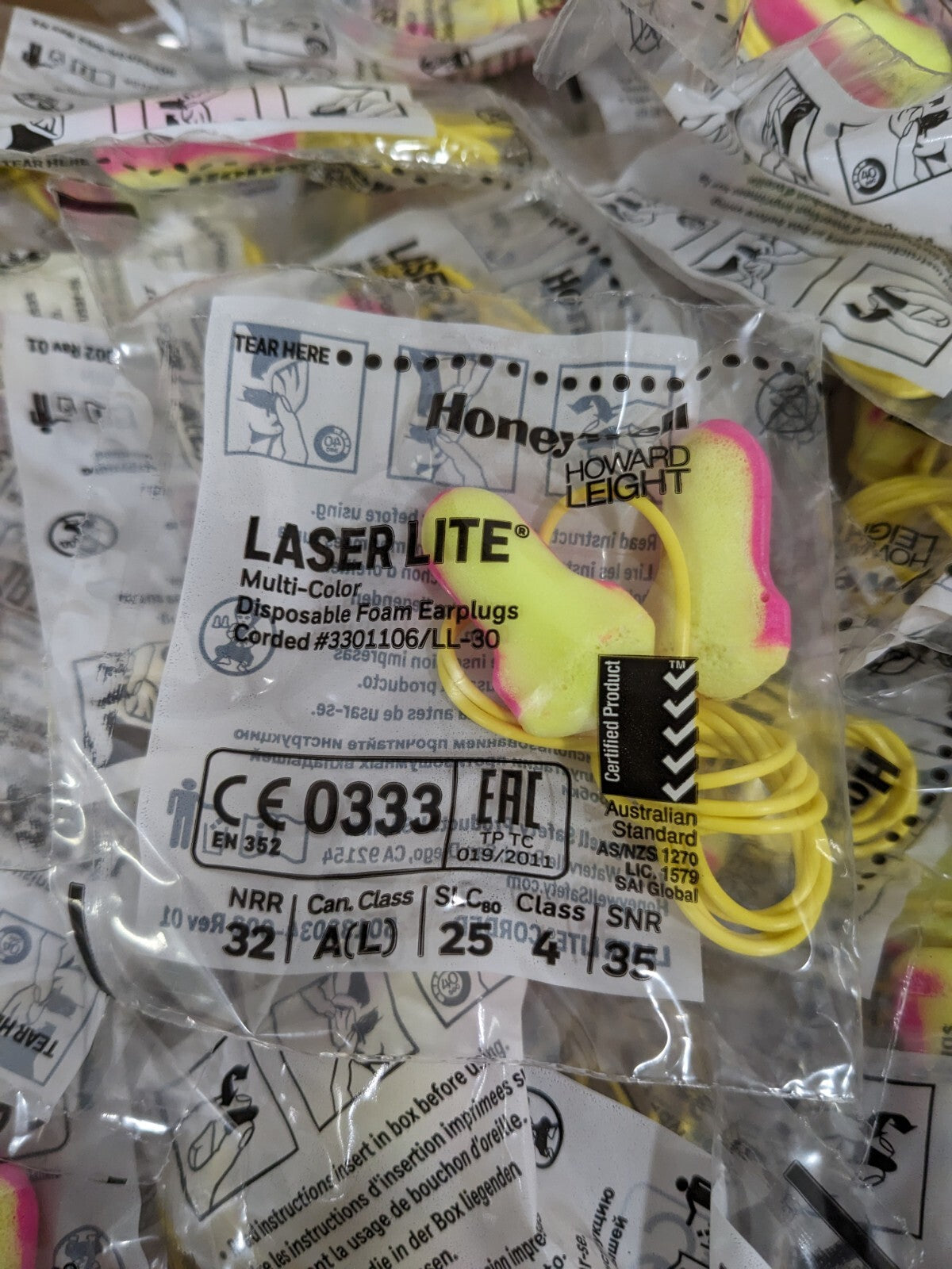 HOWARD LEIGHT Earplug Non-PVC Foam, T-Shape, Roll Down, Corded Approx. 300 LL-30