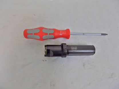 Hertel Cut Off Toolholder 20mm DOC LH 3/4" Shank Ht & W 3.5" OAL 2000842