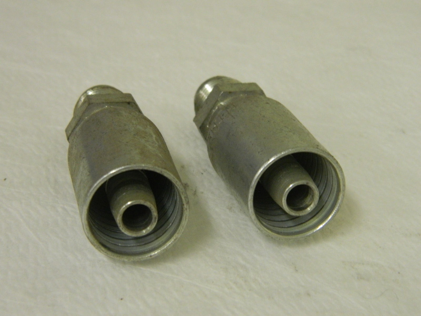 Hydraulic SAE 45 Flare Male Rigid Crimp Coupling Lot of 2 HY06-06MA