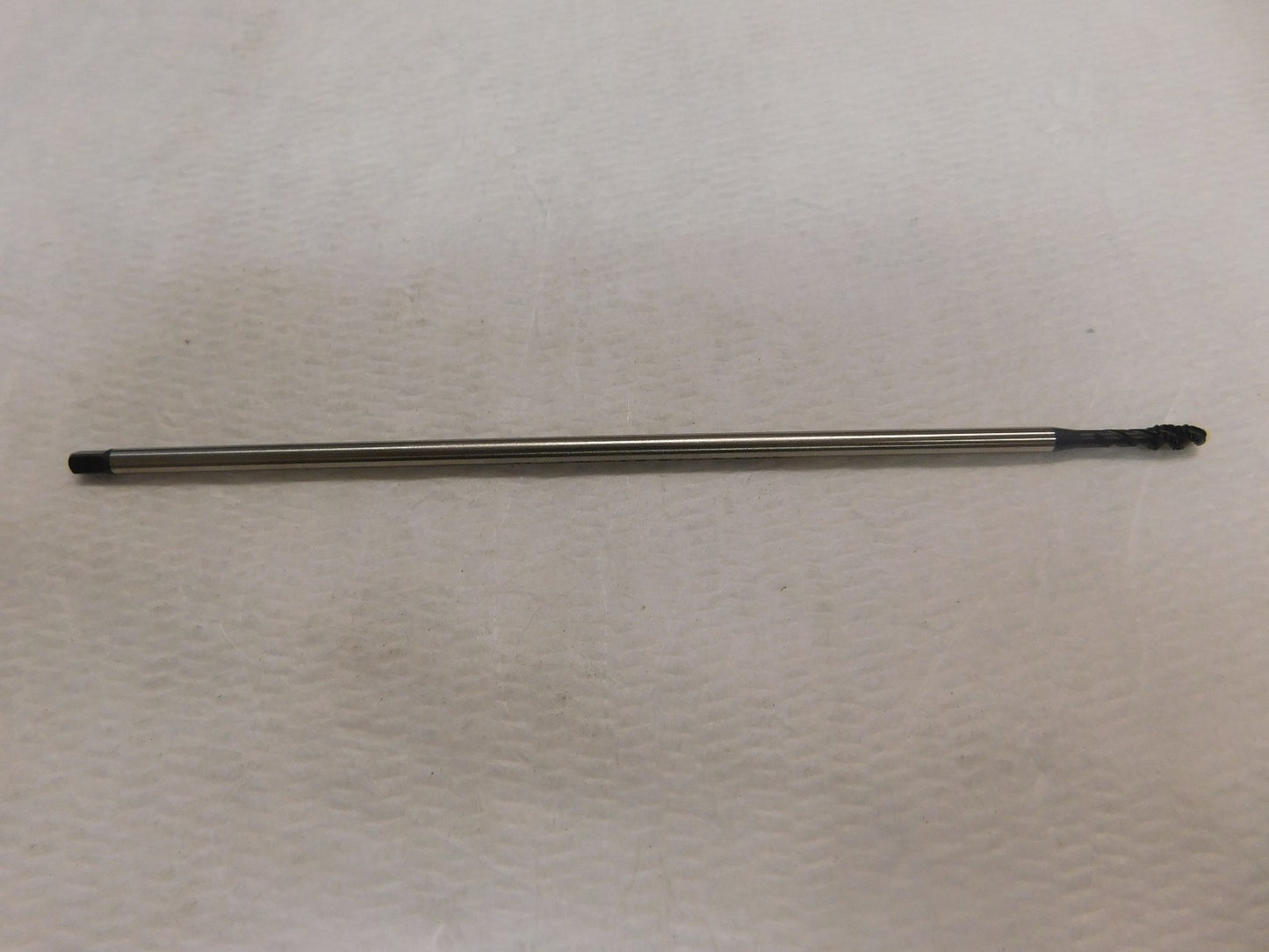 Kennametal Spiral Point Tap #6-32 UNC H3 3 FL Vanadium HSS Oxide 1434479