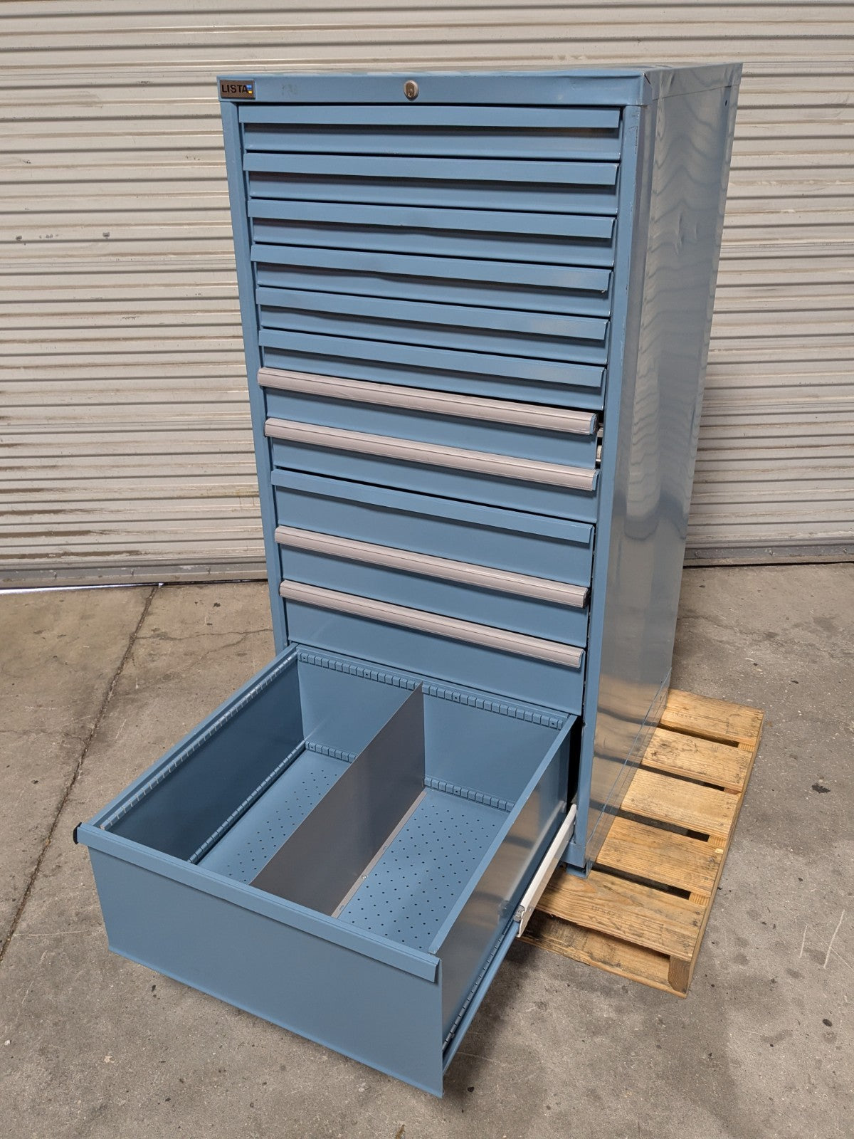 Lista Modular Storage Cabinet Tool Box 12 Drawer 59 x 28 x 28 Scratch N Dent