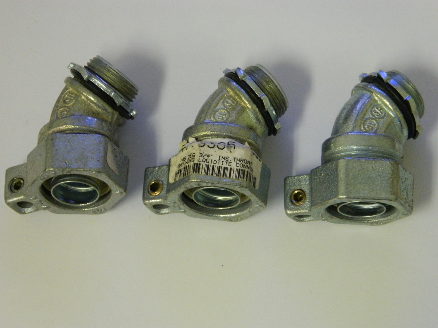 OZ Gedney  3/4" 45° Throat Grounding Liquidtight Connector Qty. 3 4Q-475