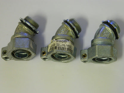 OZ Gedney  3/4" 45° Throat Grounding Liquidtight Connector Qty. 3 4Q-475