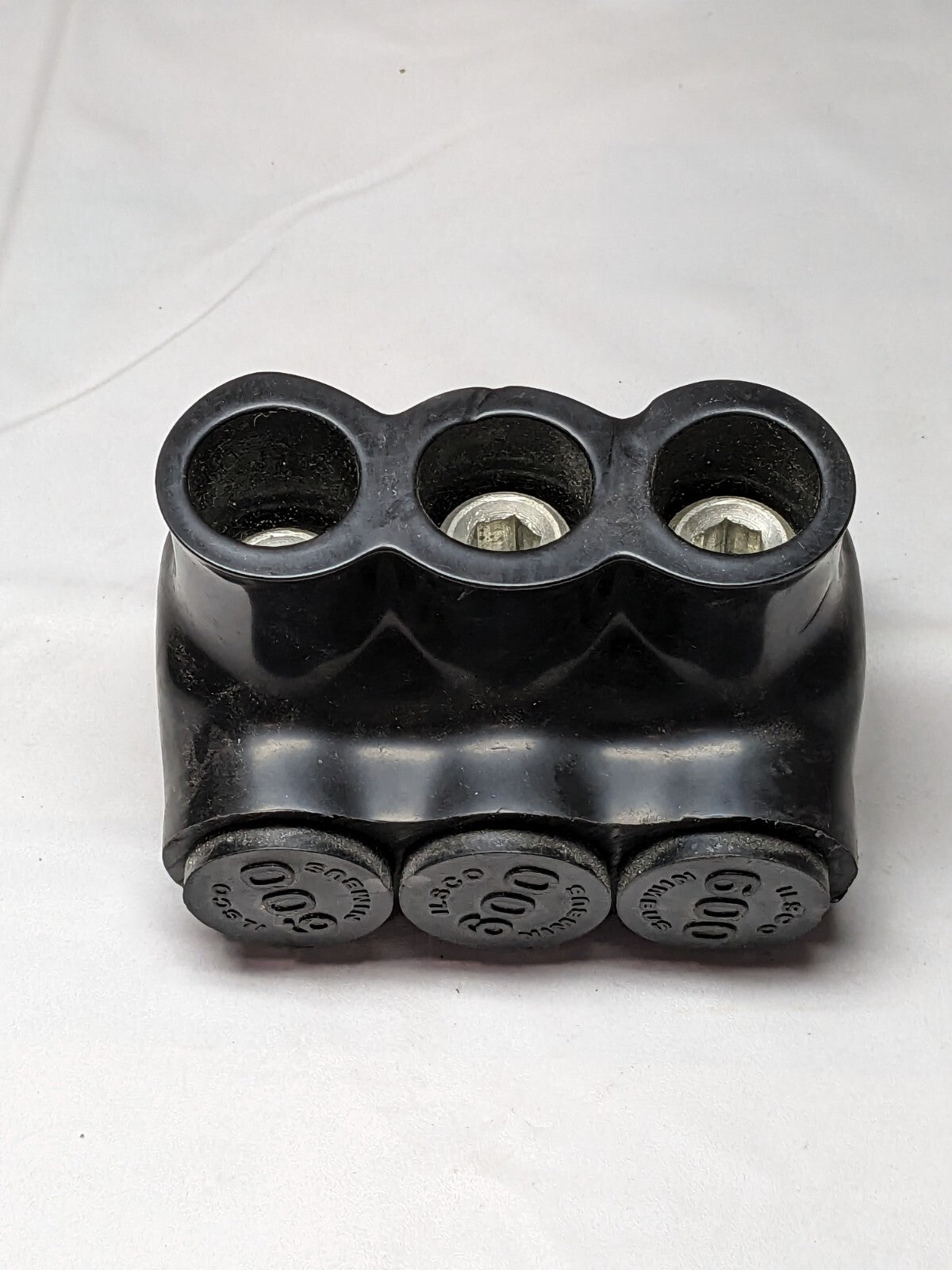 ILSCO Insulated Multi-Tap Connector 3 Port 2 Side Entry PBTD-3-500