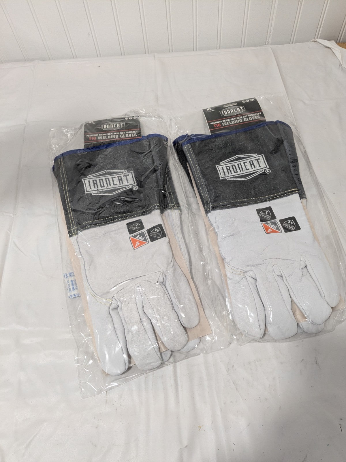 Ironcat Welding Gloves: PiP Sz XL, Leather, 2 Pairs, for TIG 6144/XL