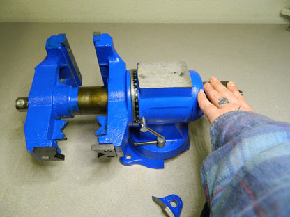 Interstate Combo Vise 5" Jaw Width x 4-15/16" Jaw Opening Cap 43137504