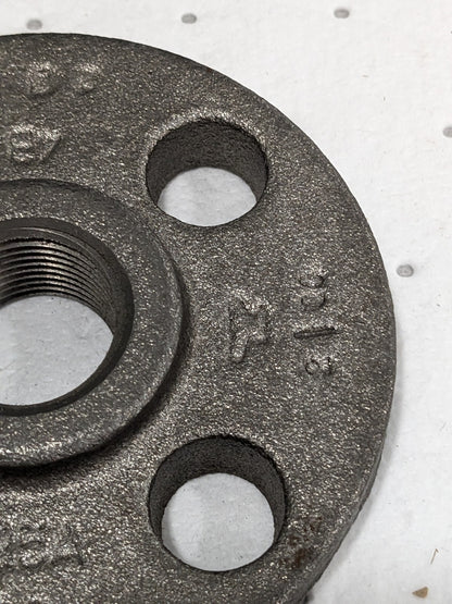 Iron Threaded Pipe Flange 3/4" Pipe, 3-7/8" OD, 5/8" Hub Length Q