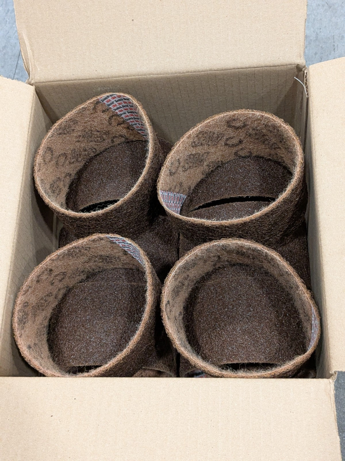 3M Abrasive Belt: 3-1/2" Wide, 15-1/2" OAL, Aluminum Oxide Qty 10 7000028433