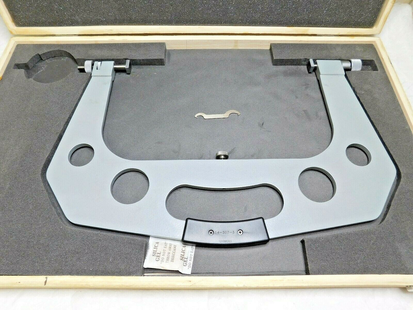 SPI Snap Gauge 10"-11" Range 7/16" x 9/16" Anvils w/o Dial I