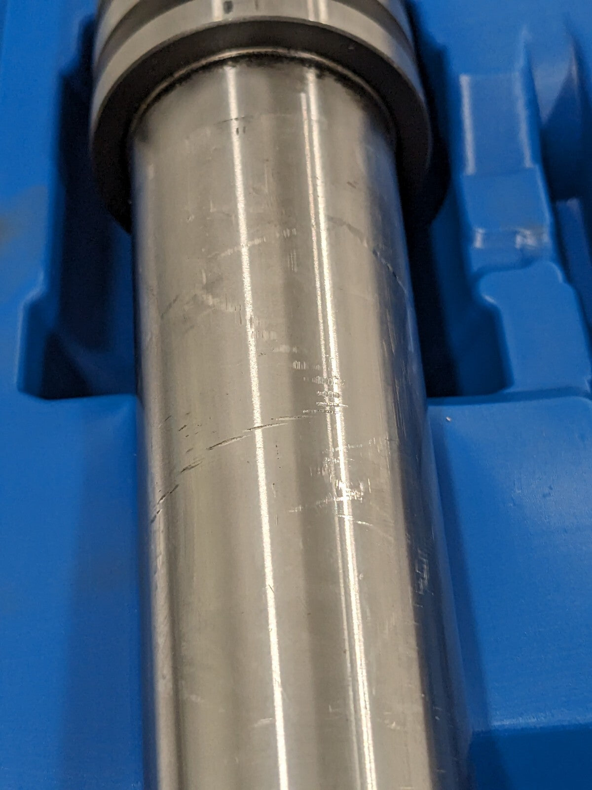 Live Center: Taper Shank, 2-9/32" Head Dia, 1,590 lb Workpiece 625.35506803