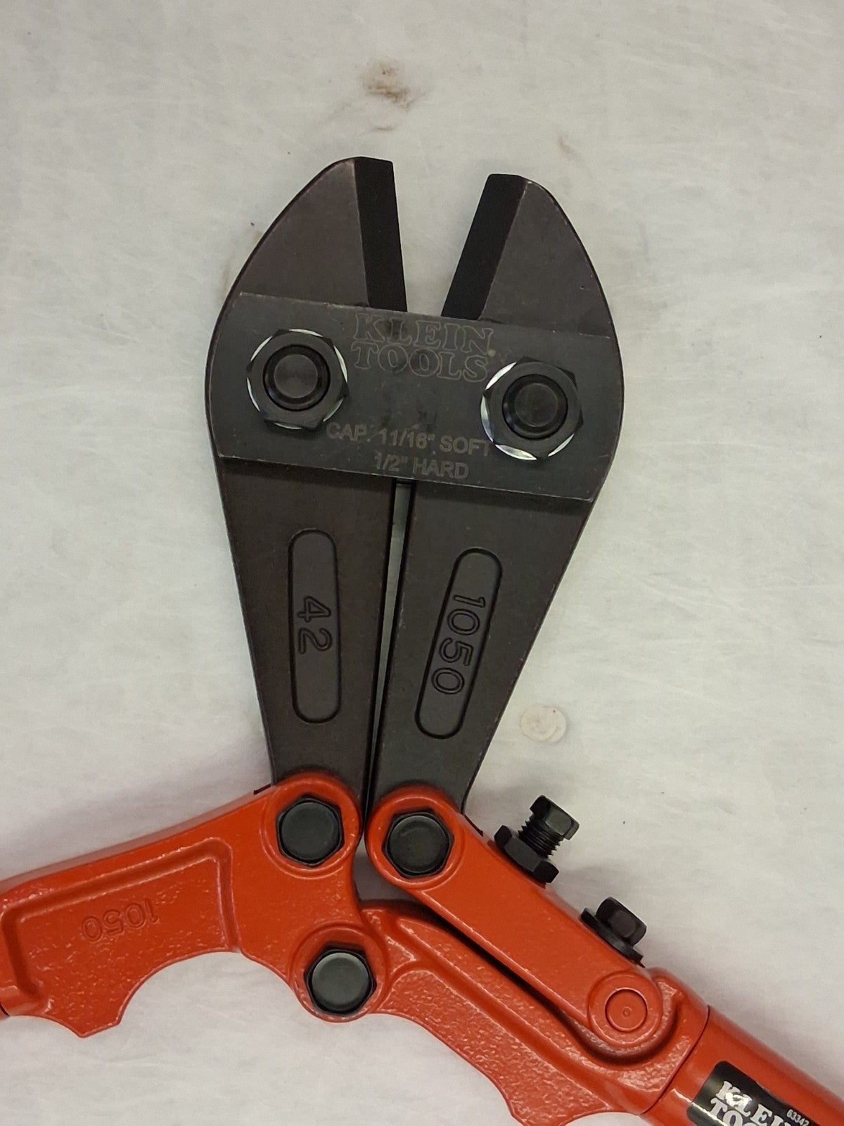 Klein Tools Bolt Cutter 11/16" Capacity 42" OAL 63342