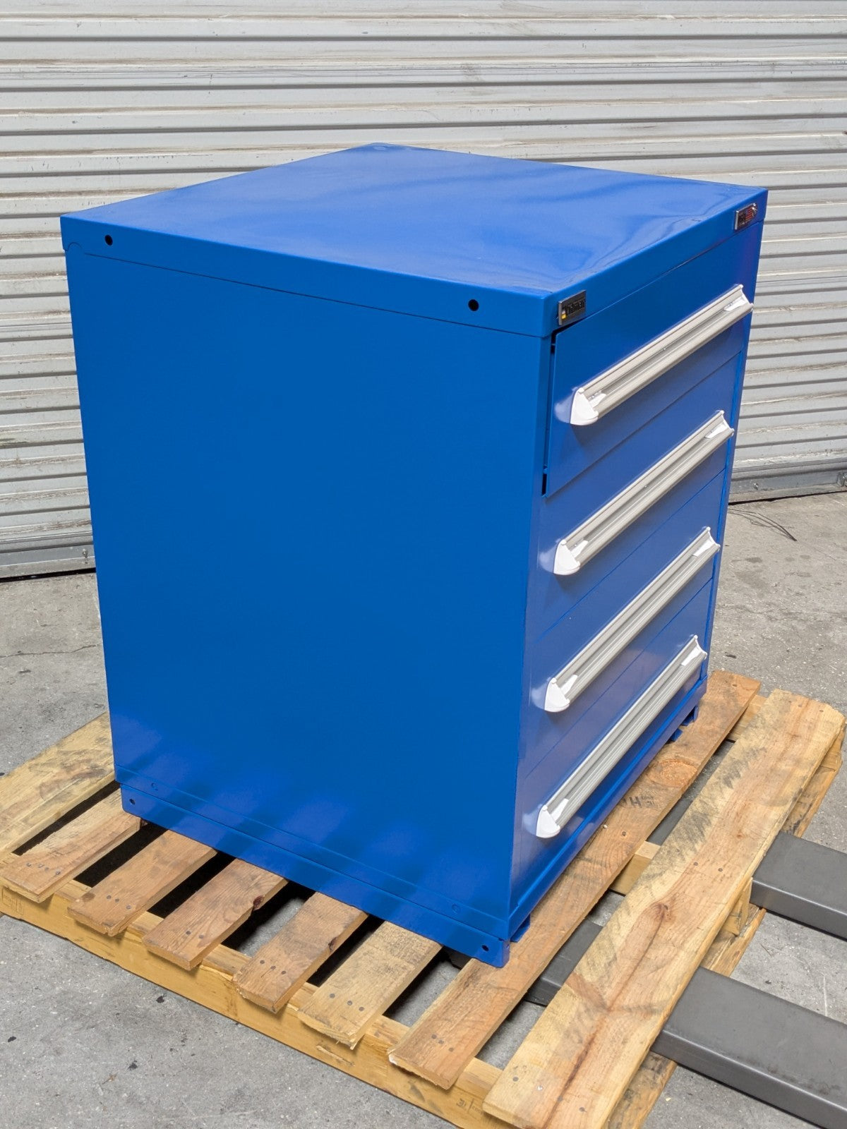 Vidmar 4 Drawer Modular Storage Cabinet 30" W. x 27" D. x 37" H.